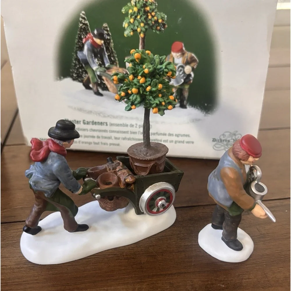 Dept 56 Dickens Village Master Gardeners:Tending The Cold Frame Lot 58458 58416